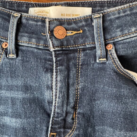 Levi's Signature Gold Dark Rinse Mid-Rise Skinny Jeans Size 10M - Picture 3 of 10